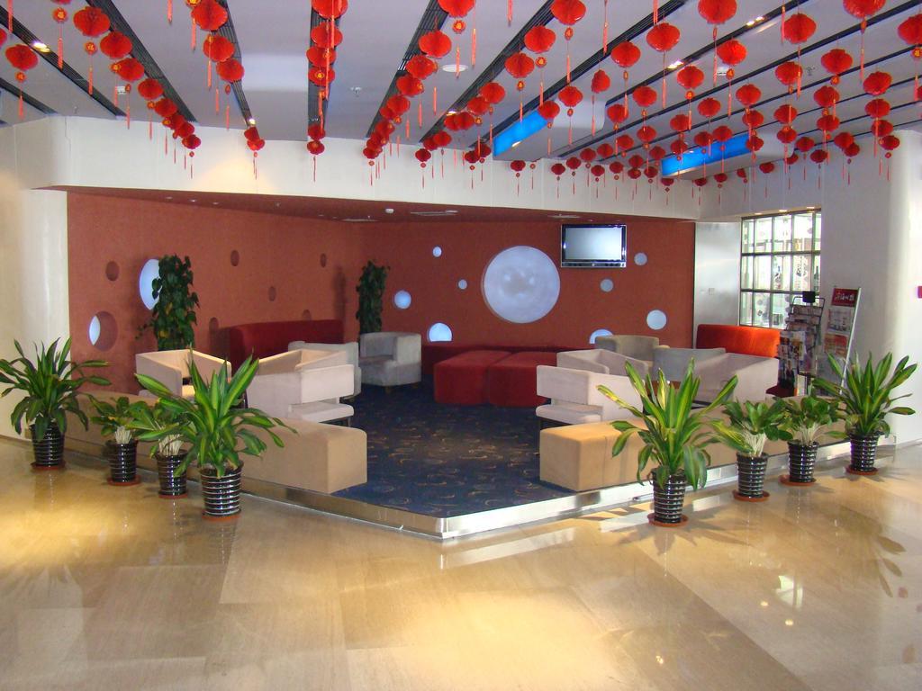 Holiday Inn Express Tianjin Binhai Екстер'єр фото
